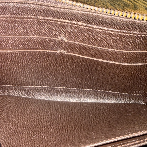 Louis Vuitton Classic Mini Lin Monogram Zipper Wallet - Picture 12 of 15